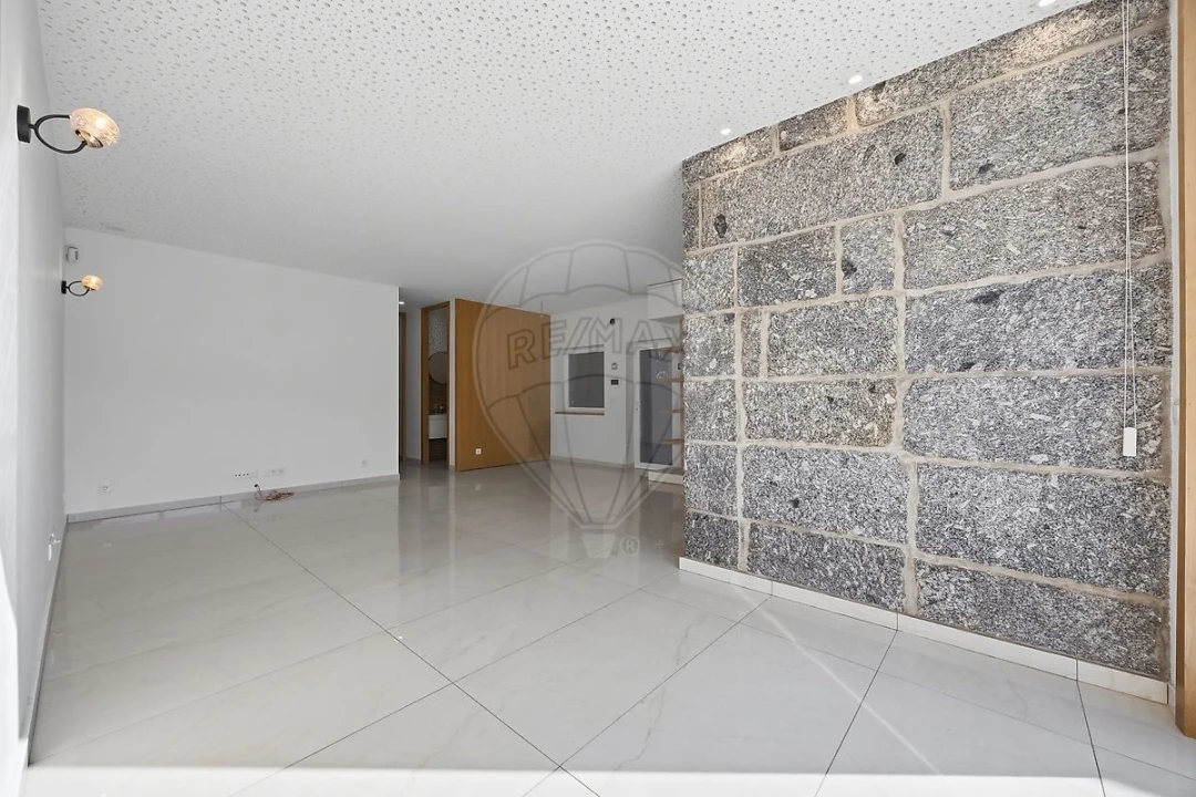 Moradia T3 para Venda em Vila das Aves Foto 4
