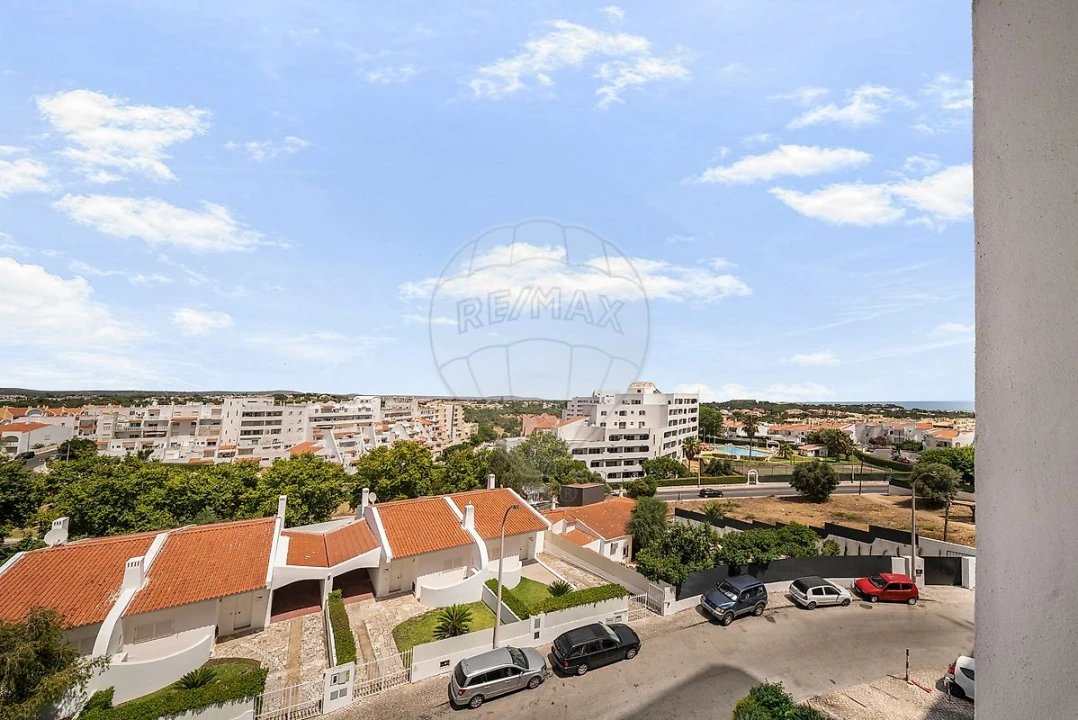 Apartamento T0 para Venda em Albufeira e Olhos de Água Foto 12