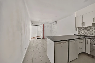 Apartamento T0 para Venda em Albufeira e Olhos de Água
