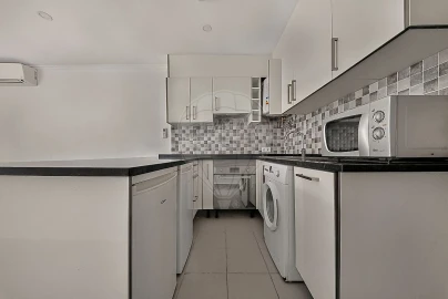 Apartamento T0 para Venda em Albufeira e Olhos de Água