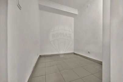 Apartamento T0 para Venda em Albufeira e Olhos de Água