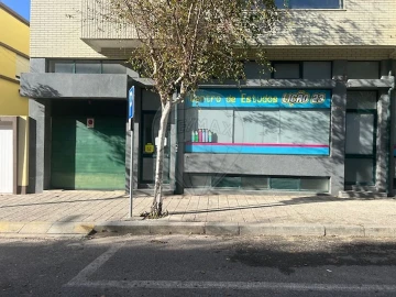 Loja para Arrendamento em Espinho