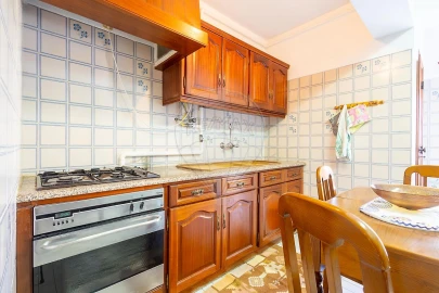 Apartamento T3 para Venda em Carregado e Cadafais