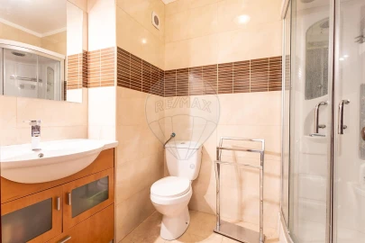 Apartamento T3 para Venda em Carregado e Cadafais
