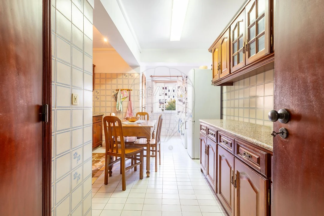 Apartamento T3 para Venda em Carregado e Cadafais Foto 3
