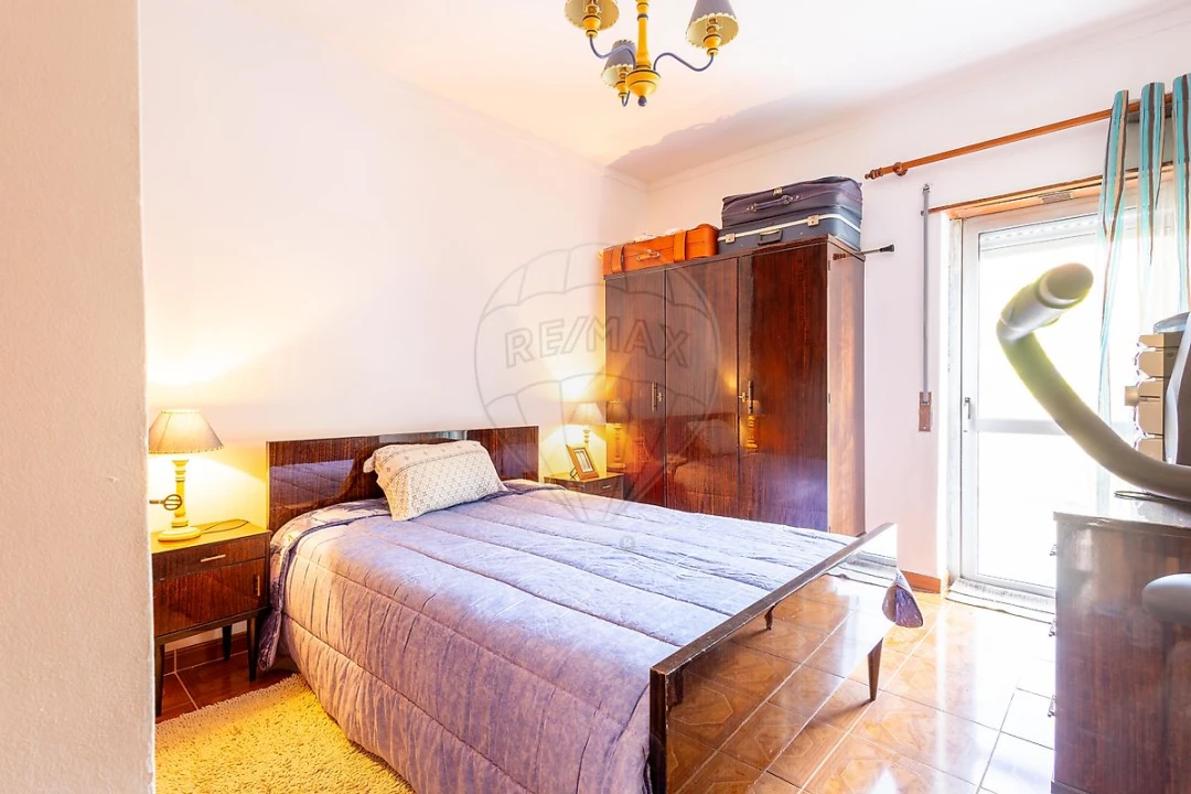 Apartamento T3 para Venda em Carregado e Cadafais Foto 27