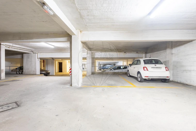 Apartamento T3 para Venda em Carregado e Cadafais Foto 38