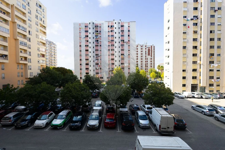 Apartamento T3 para Venda em Carregado e Cadafais Foto 34