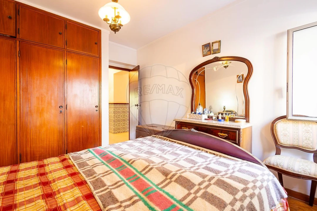 Apartamento T3 para Venda em Carregado e Cadafais Foto 24