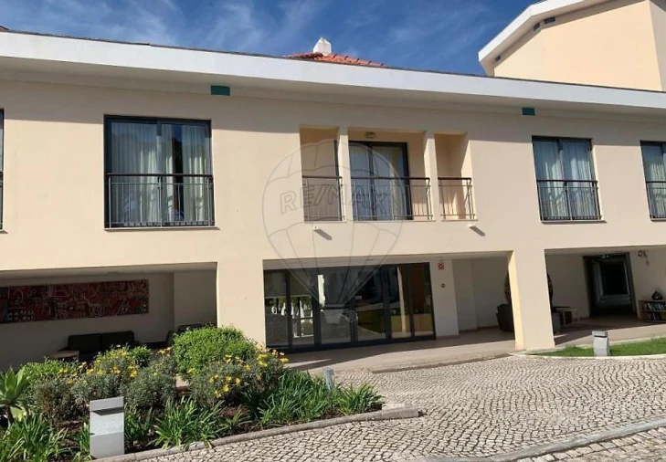 Apartamento T2 para Venda em Quarteira Foto 4