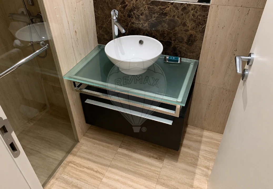 Apartamento T2 para Venda em Quarteira Foto 15