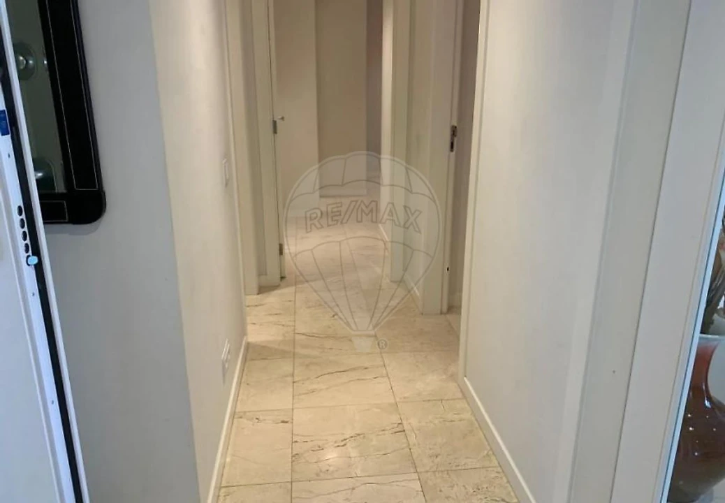 Apartamento T2 para Venda em Quarteira Foto 12