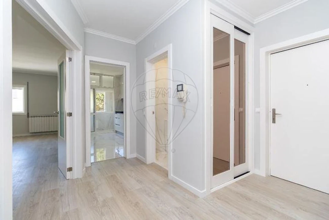 Apartamento T3 para Venda em Santa Marinha e São Pedro da Afurada Foto 3