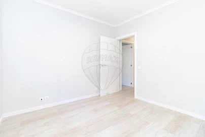 Apartamento T3 para Venda em Santa Marinha e São Pedro da Afurada