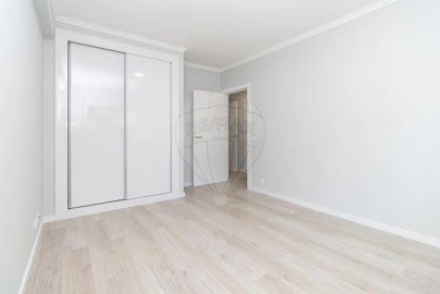 Apartamento T3 para Venda em Santa Marinha e São Pedro da Afurada