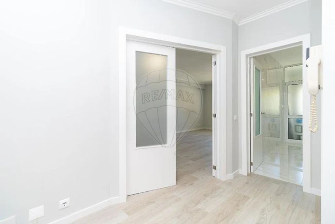 Apartamento T3 para Venda em Santa Marinha e São Pedro da Afurada Foto 4