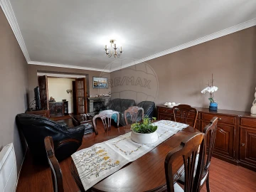 Apartamento T2 para Venda em Fânzeres e São Pedro da Cova