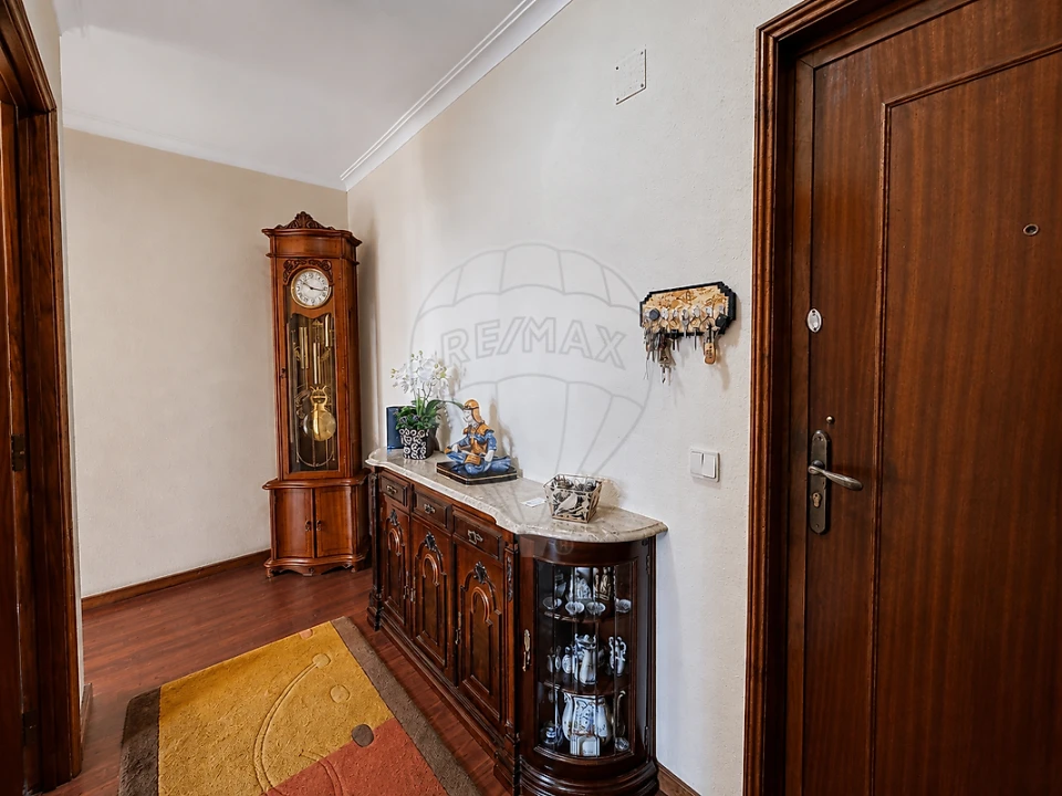 Apartamento T2 para Venda em Fânzeres e São Pedro da Cova Foto 12