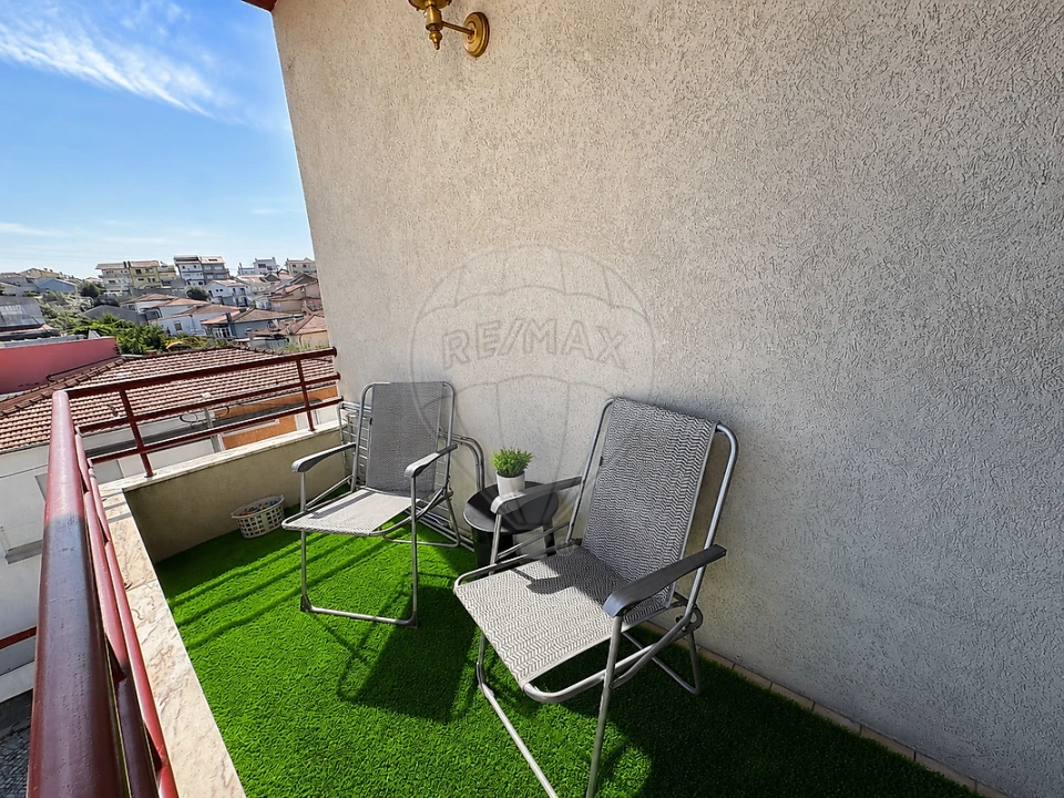 Apartamento T2 para Venda em Fânzeres e São Pedro da Cova Foto 20