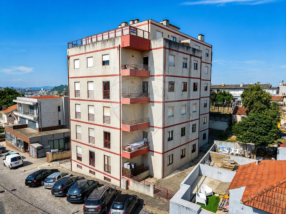 Apartamento T2 para Venda em Fânzeres e São Pedro da Cova Foto 4