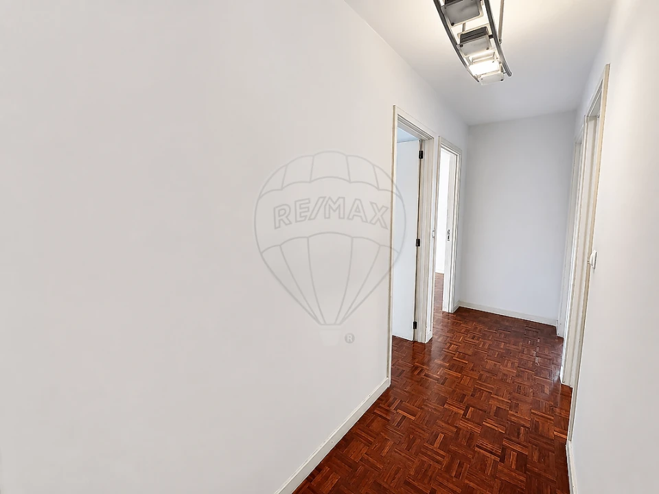 Apartamento T3 para Venda em São Mamede de Infesta e Senhora da Hora Foto 11