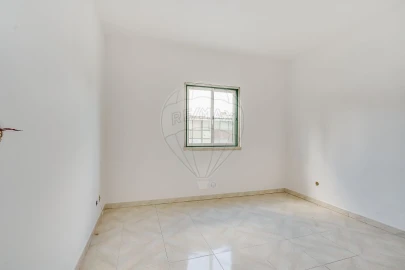 Moradia T2 para Venda em Bucelas