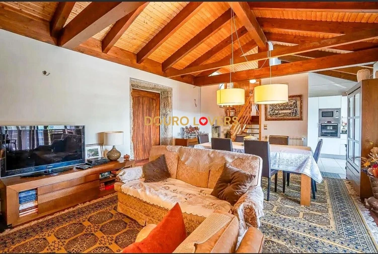 Moradia T4 para Venda em Roge Foto 6