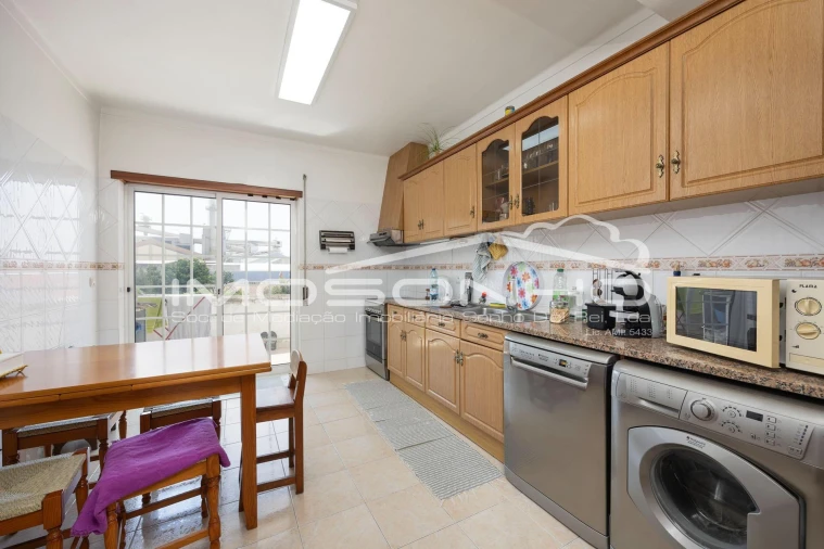 Apartamento T3 para Venda em Marinha Grande Foto 5