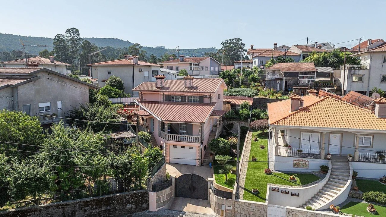 Moradia T3 para Venda em Vila Nova de Famalicão e Calendário Foto 28