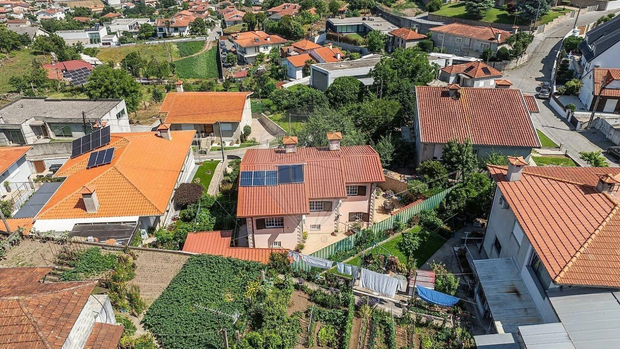 Moradia T3 para Venda em Vila Nova de Famalicão e Calendário Foto 33