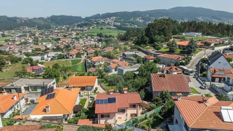 Moradia T3 para Venda em Vila Nova de Famalicão e Calendário