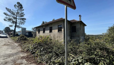 Moradia T6 para Venda em Marrancos e Arcozelo