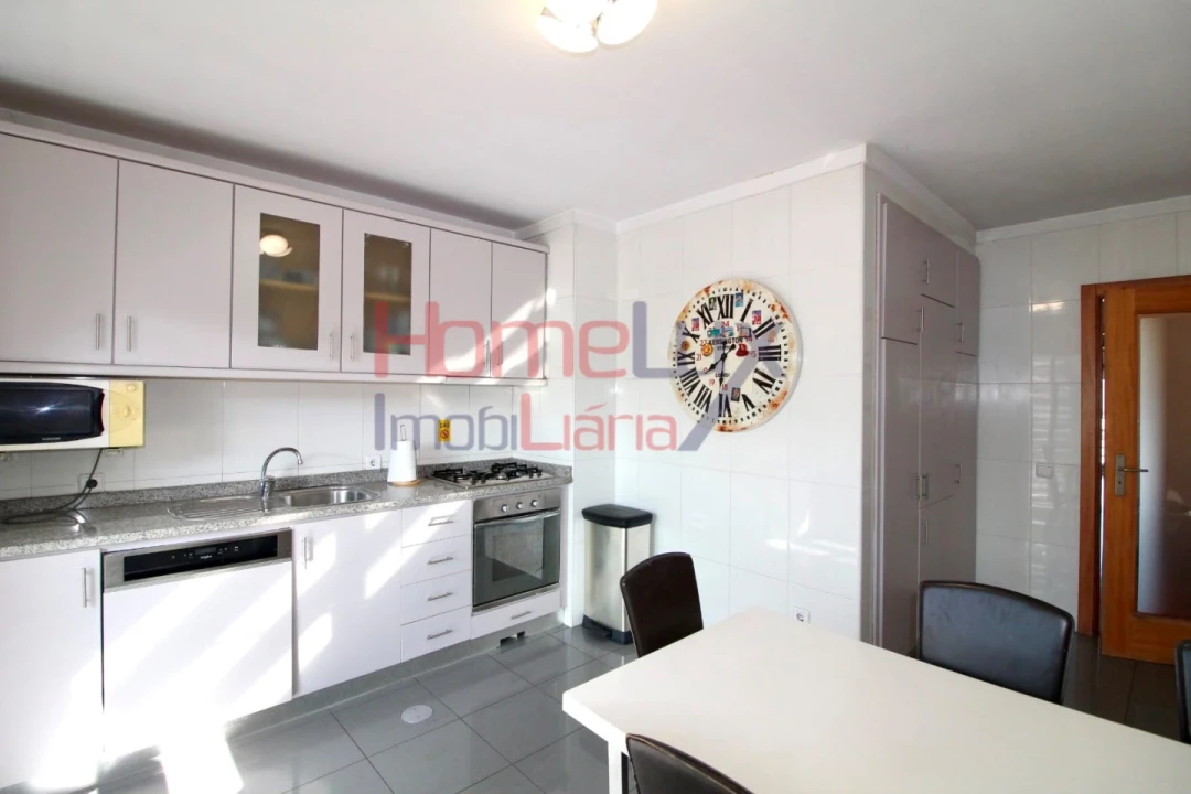Apartamento T3 para Venda em Gandra Foto 6