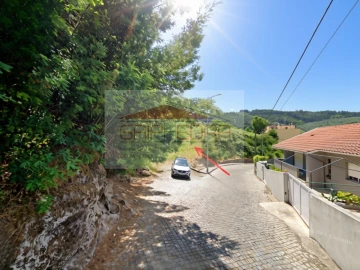 Terreno para Venda em São Tomé de Negrelos