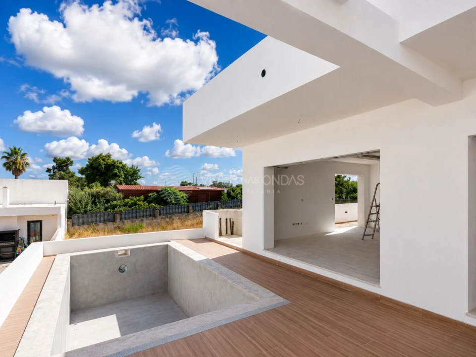 Moradia T3 para Venda em Fernao Ferro Foto 1