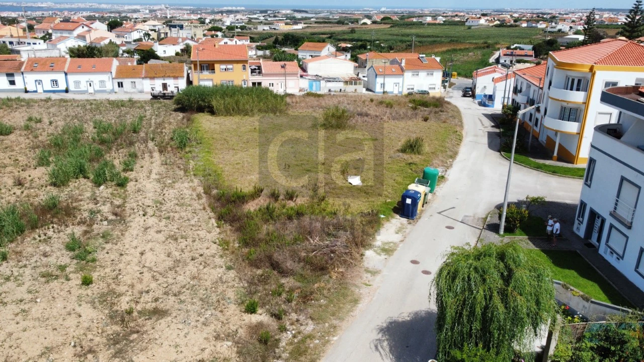 Terreno para Venda em Atouguia da Baleia Foto 3