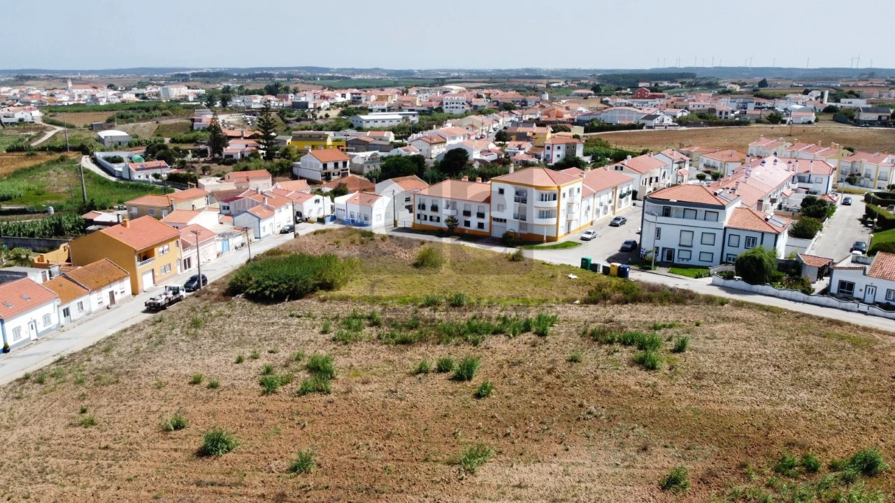 Terreno para Venda em Atouguia da Baleia Foto 4