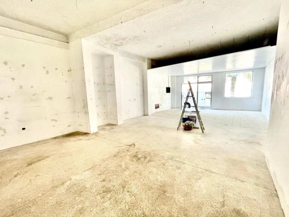 Loja para Arrendamento em Braga (São José de São Lázaro e São João do Souto) Foto 9