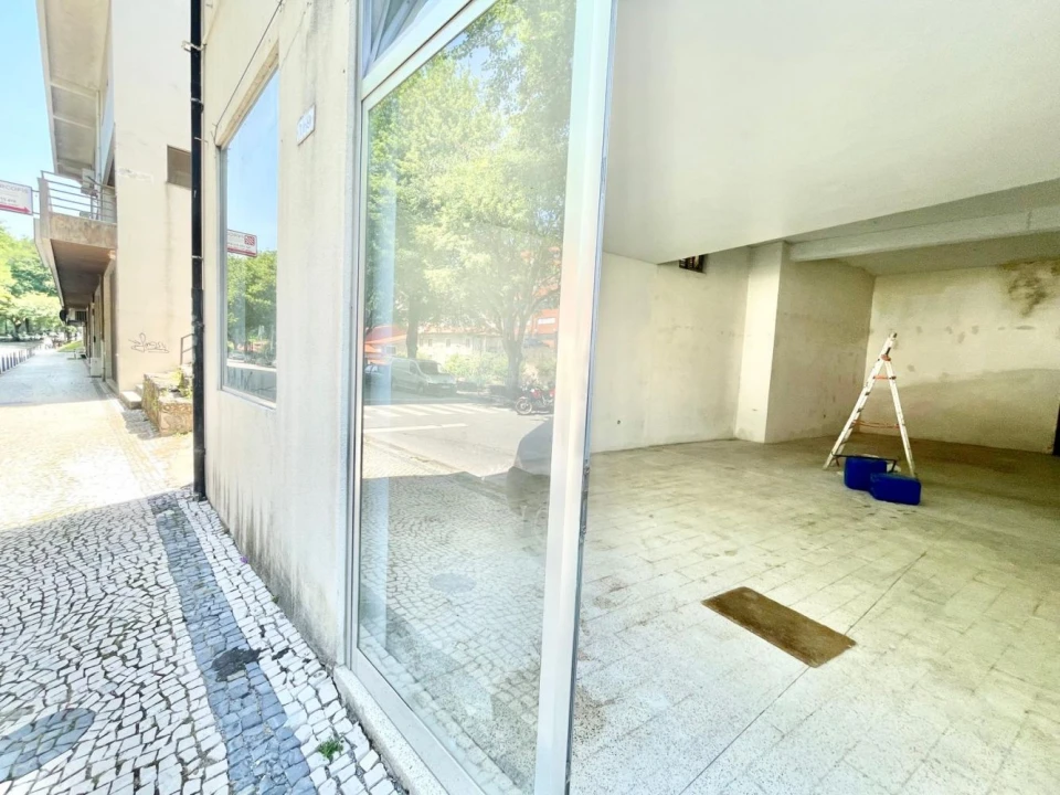 Loja para Arrendamento em Braga (São José de São Lázaro e São João do Souto) Foto 2