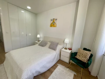 Apartamento T2 para Arrendamento em Braga (São José de São Lázaro e São João do Souto)
