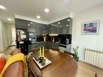 Apartamento T2 para Arrendamento em Braga (São José de São Lázaro e São João do Souto)