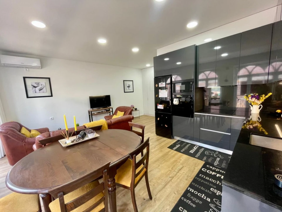 Apartamento T2 para Arrendamento em Braga (São José de São Lázaro e São João do Souto) Foto 10