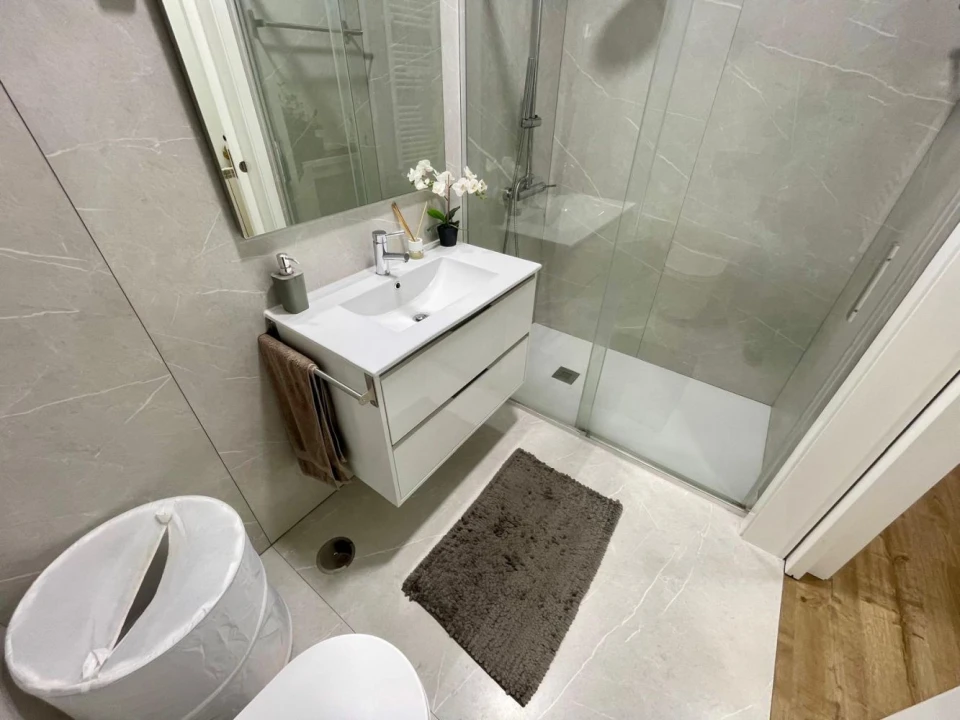 Apartamento T2 para Arrendamento em Braga (São José de São Lázaro e São João do Souto) Foto 16