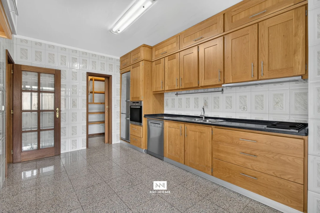 Apartamento T4 para Venda em Matosinhos e Leça da Palmeira Foto 11