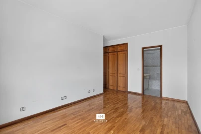 Apartamento T4 para Venda em Matosinhos e Leça da Palmeira