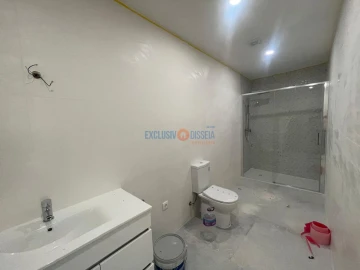Apartamento T3 para Venda em Avelãs de Caminho