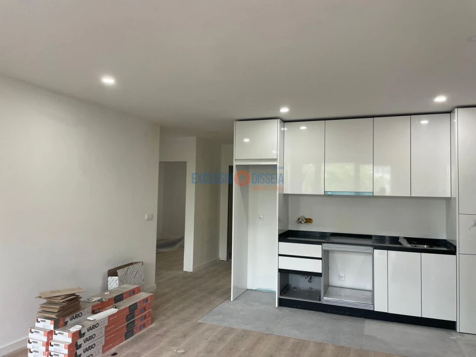 Apartamento T3 para Venda em Avelãs de Caminho Foto 2