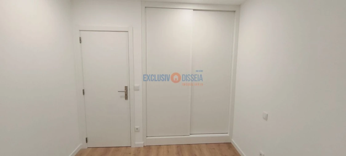 Apartamento T3 para Venda em Avelãs de Caminho Foto 5