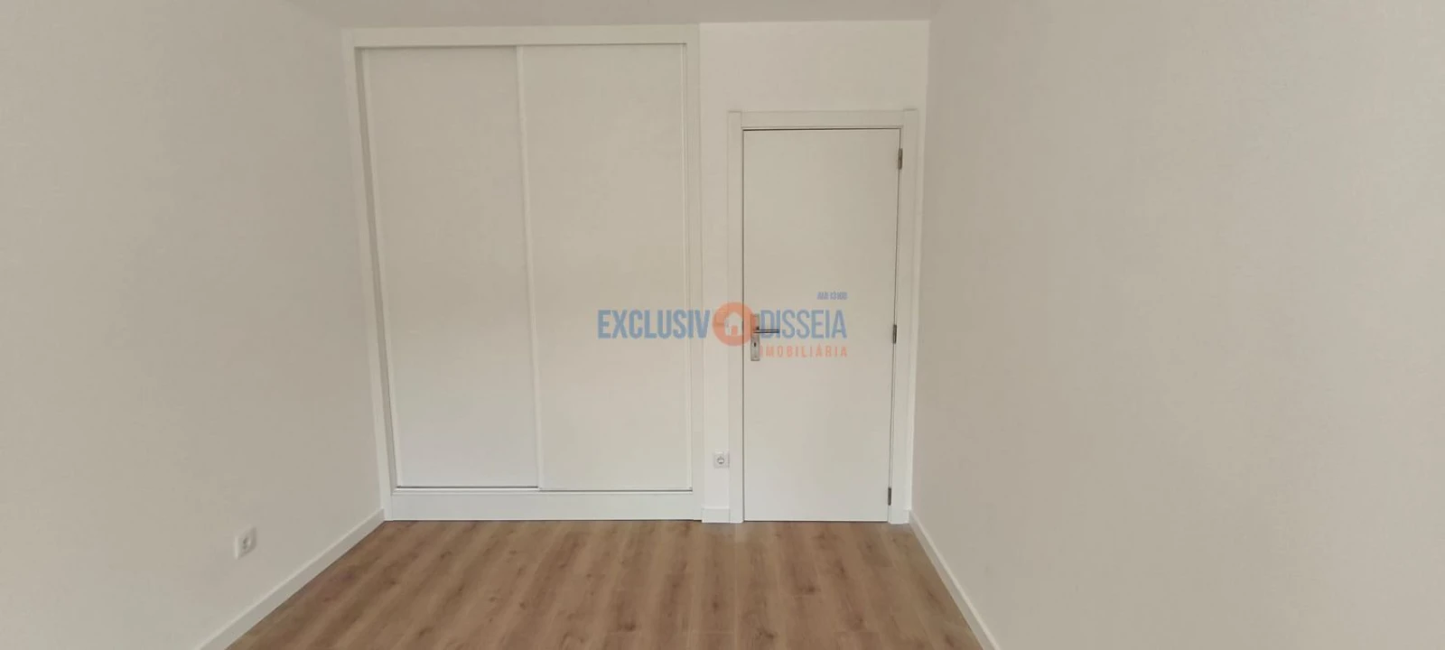 Apartamento T3 para Venda em Avelãs de Caminho Foto 4