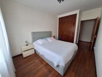 Apartamento T3 para Venda em Aguada de Cima